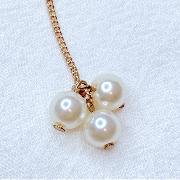 ❣️$25/3❣️ Difference Length Bow Rhinestone Faux Pearls Dangle Earrings - Picture 5 of 8